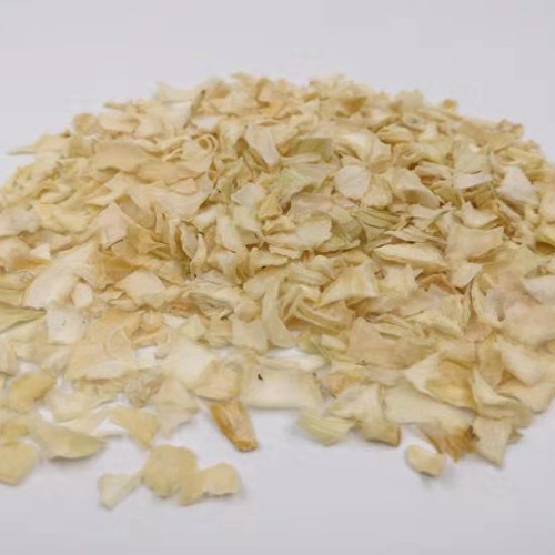 Dehydrated onions minced